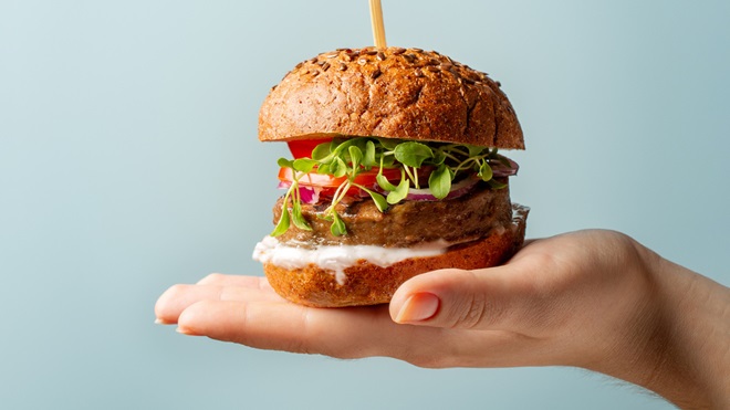 plantbased_meat_on_burger